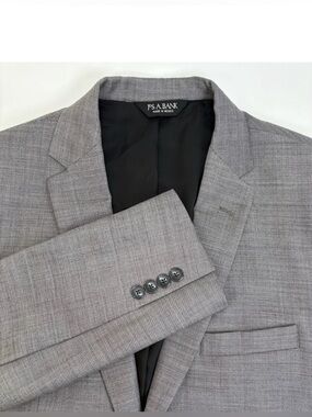 Jos A Bank Travelers Slim Fit Suit Jacket. Men's 40L Gray 100% Wool Blazer